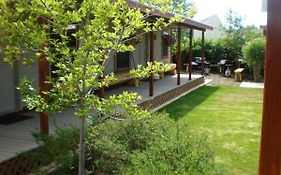 Pinedale Cozy Cabins